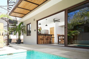 Green Turtle Townhome #2 Private Pool & Garden 300 Mtrs to Beach